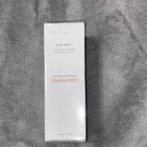 Monat Sun Veil Mineral Defense SPF 50 - White